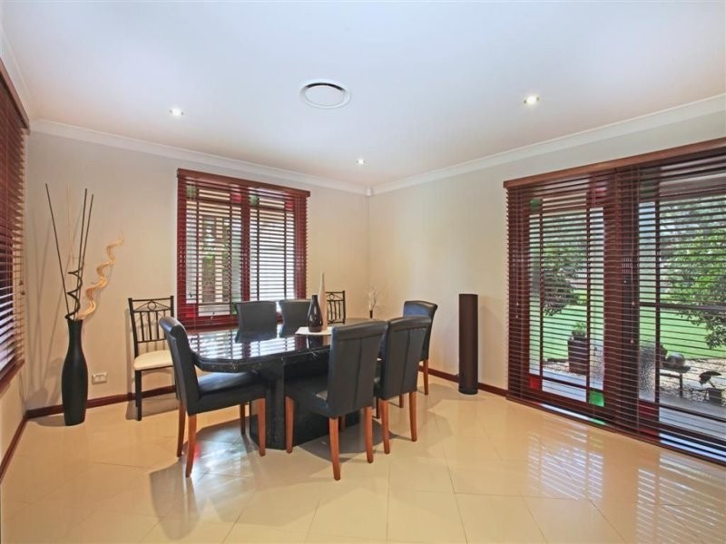 10 Cawdor Farms Road, Grasmere NSW 2570