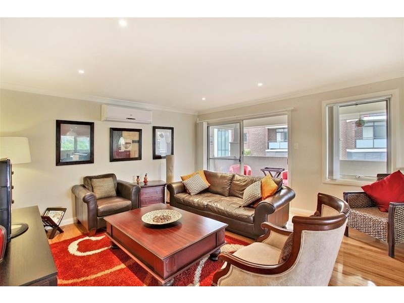 2/3 Bairin Street, Campbelltown NSW 2560