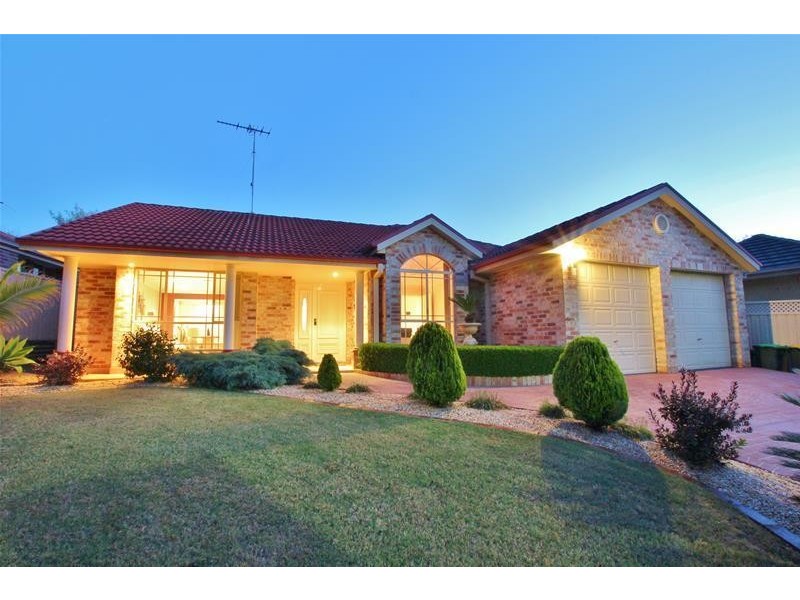 4 Denbigh Place, Harrington Park NSW 2567