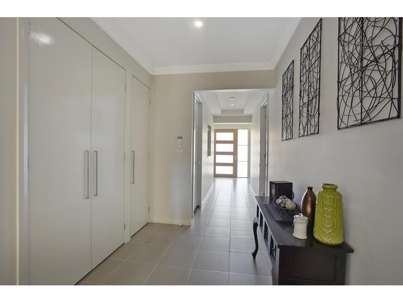 6 Donovan Boulevard, Gregory Hills NSW 2557