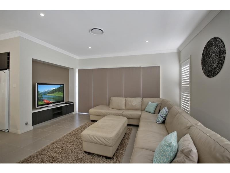 6 Donovan Boulevard, Gregory Hills NSW 2557