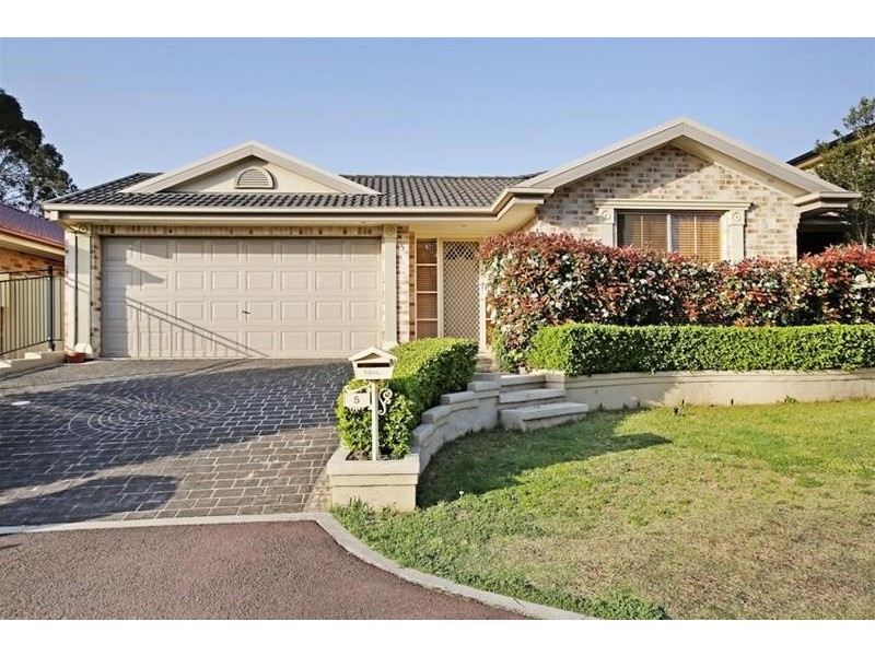 5 Sir Warwick Fairfax Drive, Harrington Park NSW 2567