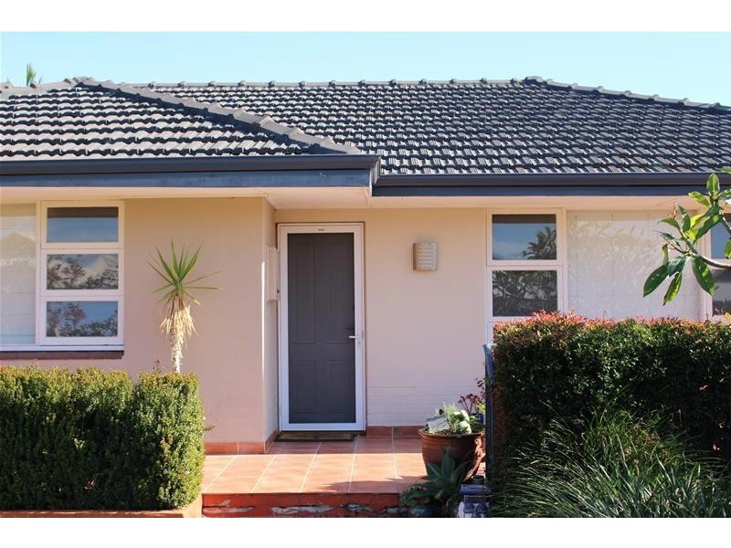 59 Redwood Crescent, Melville WA 6156