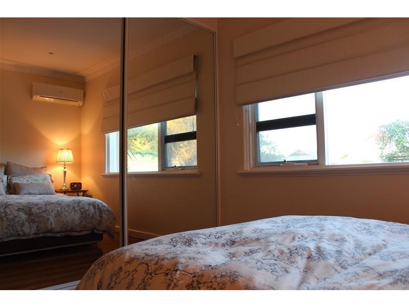 59 Redwood Crescent, Melville WA 6156