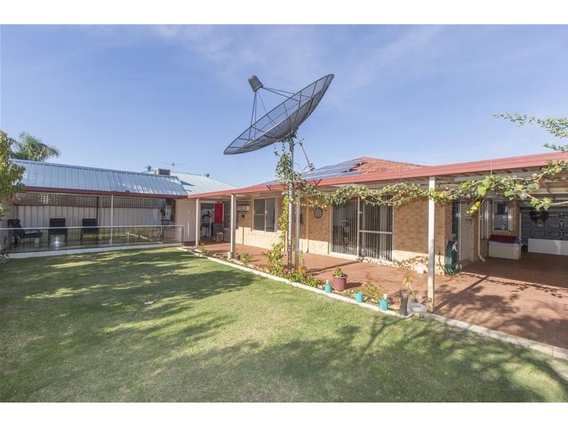 5 Kanani Drive, Canning Vale WA 6155