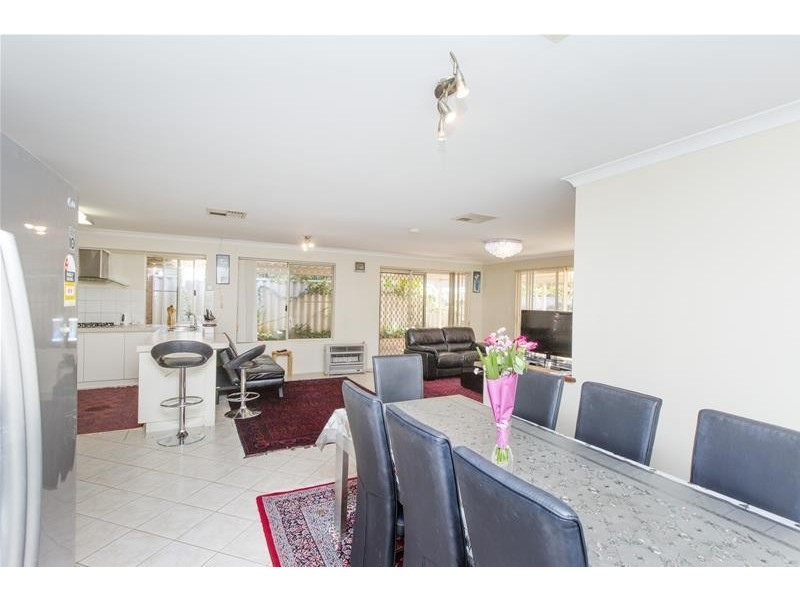 5 Kanani Drive, Canning Vale WA 6155