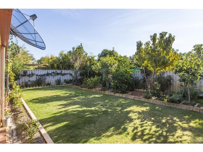 5 Kanani Drive, Canning Vale WA 6155