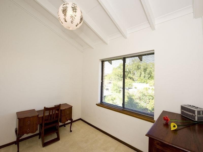 19 Deeley Street, Maylands WA 6051