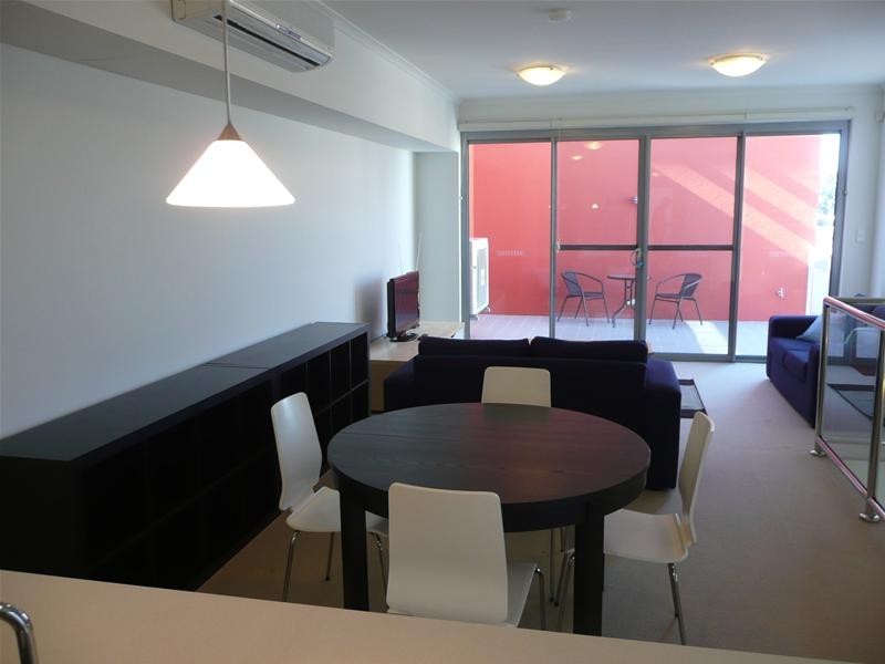 17/2 Bremer Promenade, East Perth WA 6004