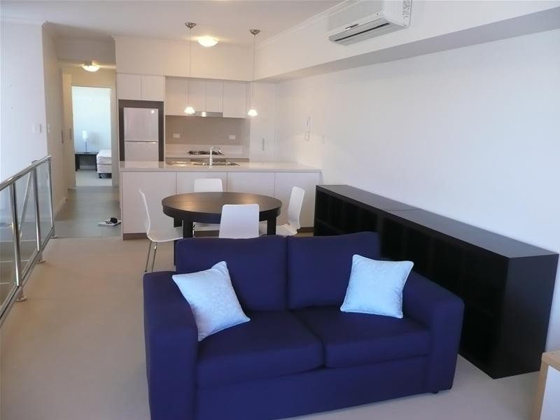 17/2 Bremer Promenade, East Perth WA 6004