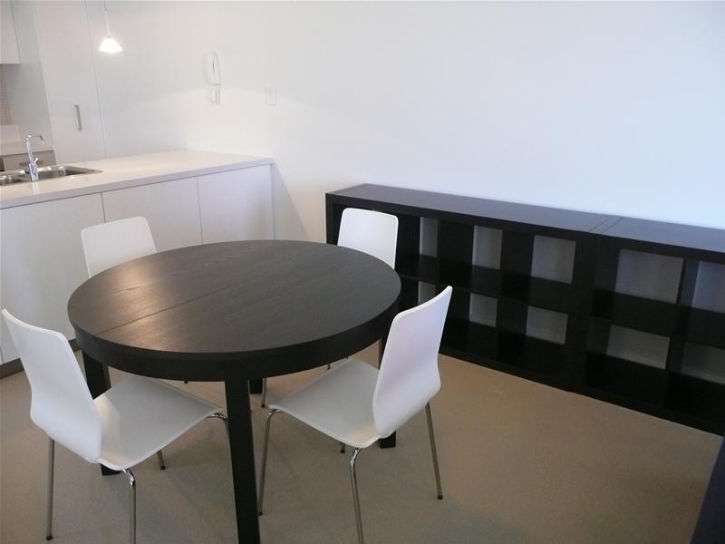 17/2 Bremer Promenade, East Perth WA 6004