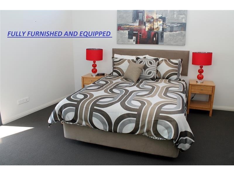 18/2 Points Way, Cockburn Central WA 6164