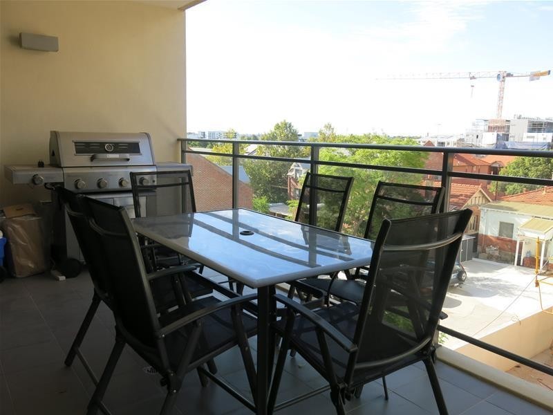 55/18 Wellington Street, East Perth WA 6004