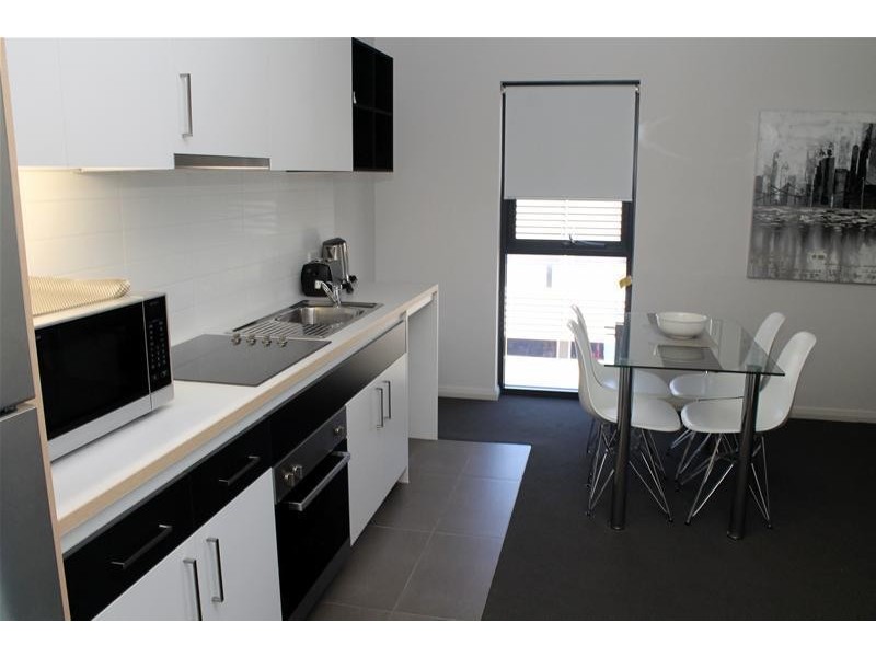 11/19 Stockton Bend, Cockburn Central WA 6164