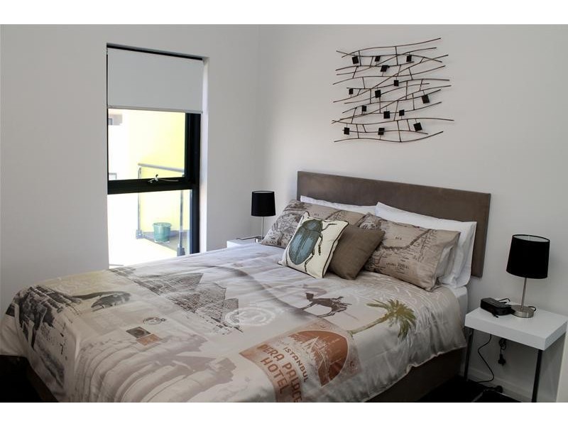 11/19 Stockton Bend, Cockburn Central WA 6164