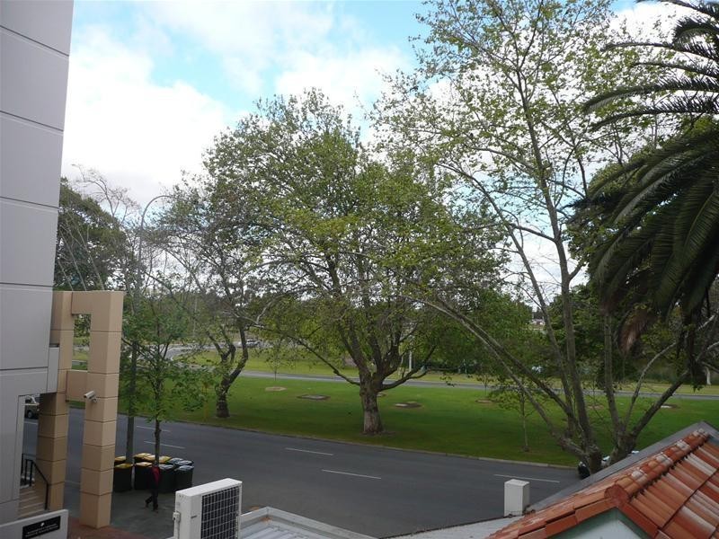 201/130a Mounts Bay Road, Perth WA 6000