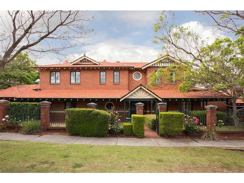 12 Vale Street, Mount Lawley WA 6050