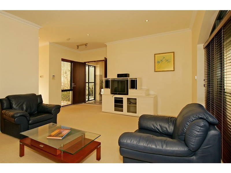 5 Tallow Tree Crescent, Subiaco WA 6008