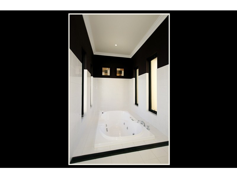 5 Tallow Tree Crescent, Subiaco WA 6008