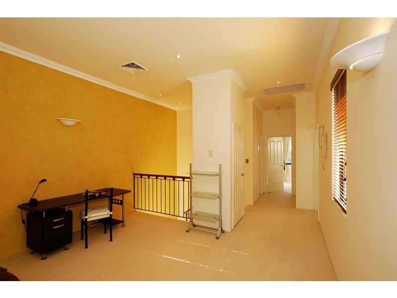 5 Tallow Tree Crescent, Subiaco WA 6008