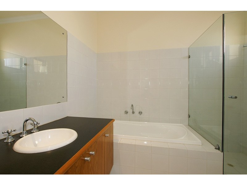 5 Tallow Tree Crescent, Subiaco WA 6008