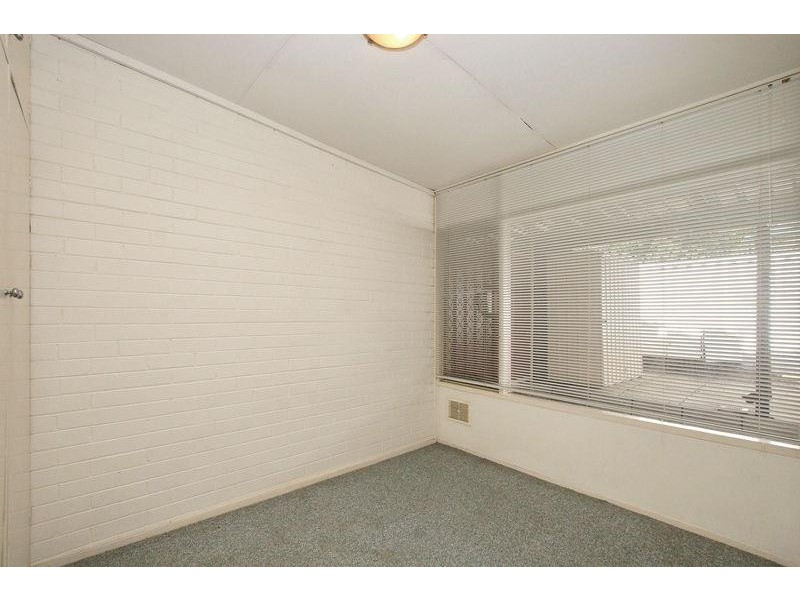 1/102 North Lake Road, Myaree WA 6154