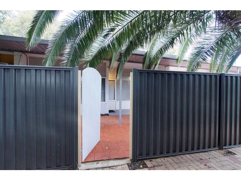 1/102 North Lake Road, Myaree WA 6154