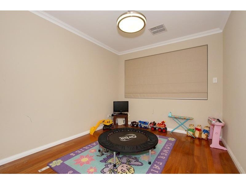 46 Honeymyrtle Turn, Stirling WA 6021