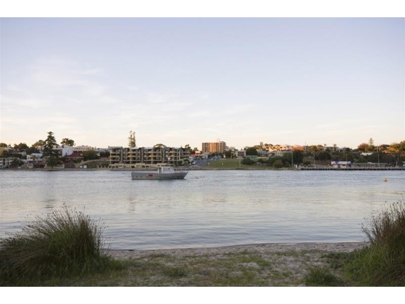 10/10 Quarry Street, Fremantle WA 6160