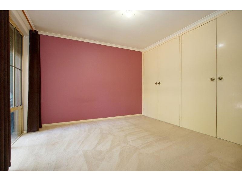 4/2 Bland Place, Beechboro WA 6063