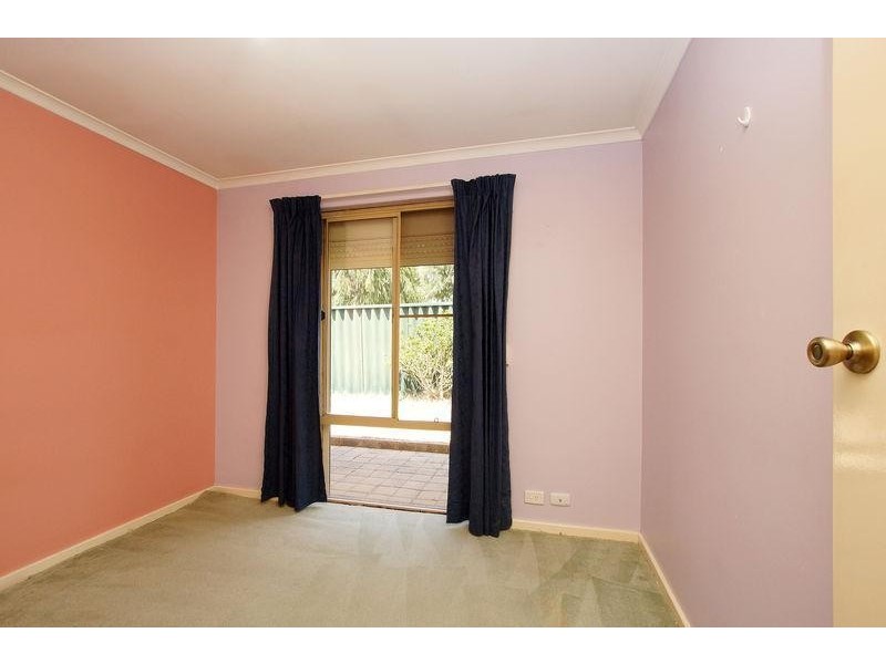 4/2 Bland Place, Beechboro WA 6063