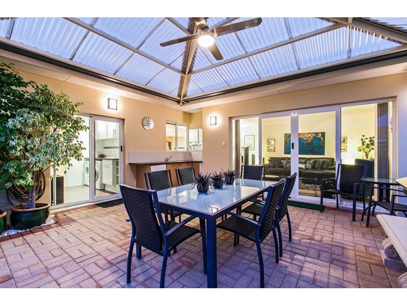 9A Kennedy Street, Melville WA 6156