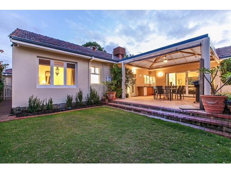 9A Kennedy Street, Melville WA 6156