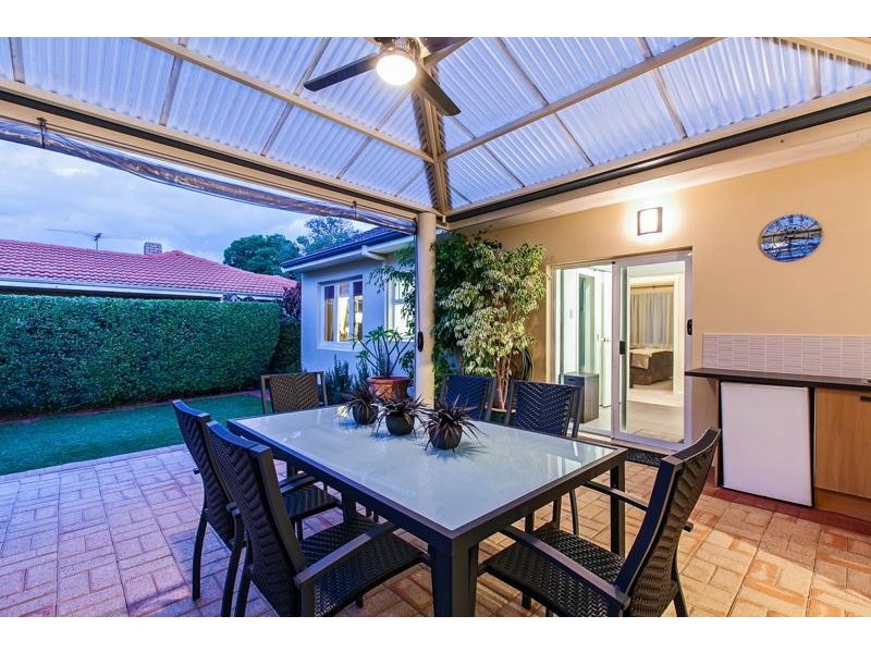 9A Kennedy Street, Melville WA 6156