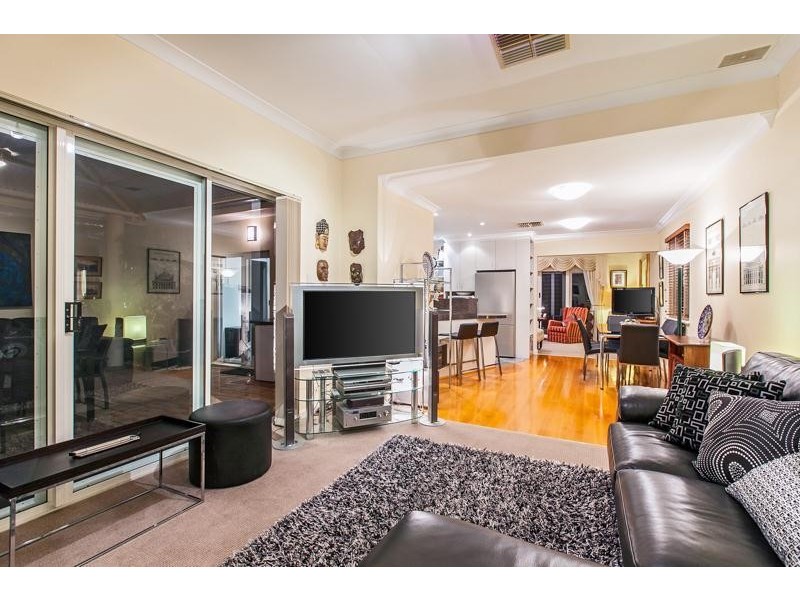 9A Kennedy Street, Melville WA 6156