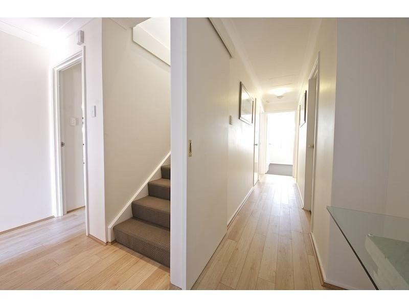 1/188 Kitchener Road, Booragoon WA 6154