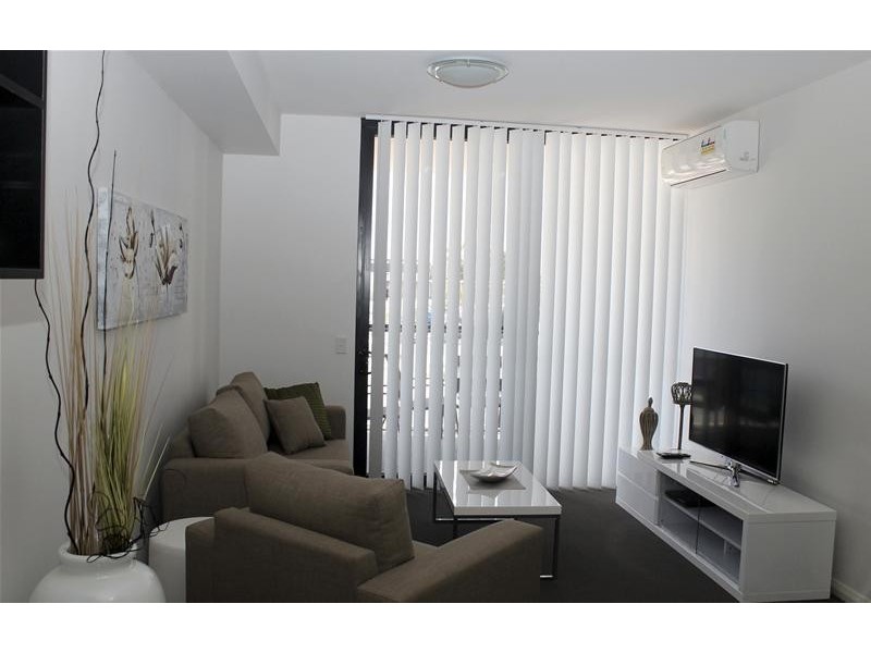 17/20 Signal Terrace, Cockburn Central WA 6164