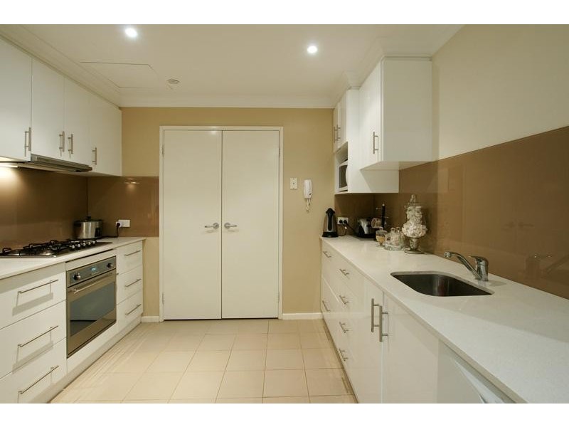 24/118 Royal Street, East Perth WA 6004