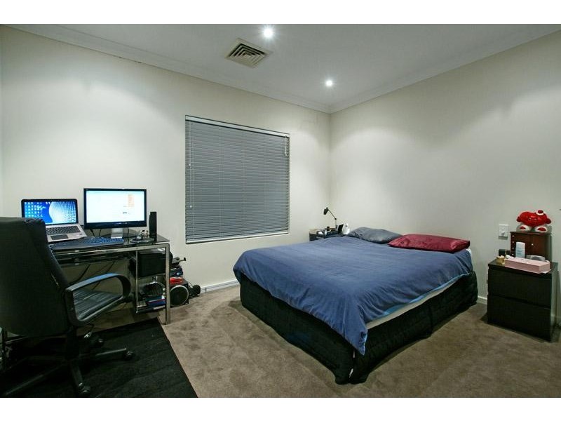 24/118 Royal Street, East Perth WA 6004