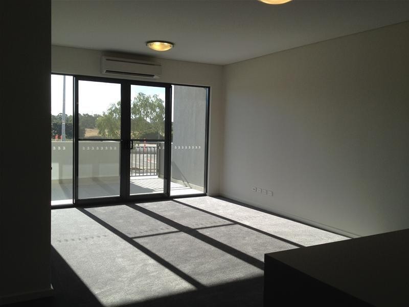 53/920 Northlake  Road, Cockburn Central WA 6164