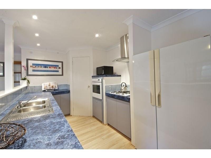 1/188 Kitchener Road, Booragoon WA 6154