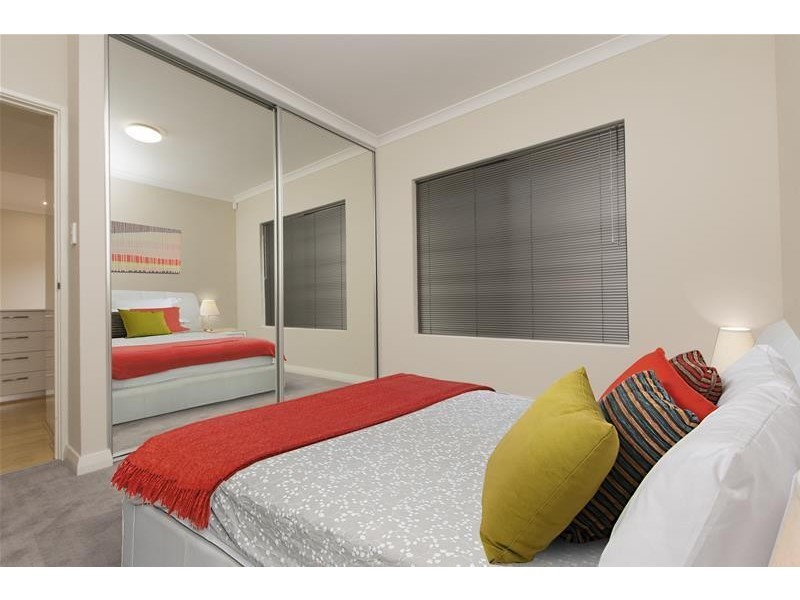 7 Mahlberg Avenue, Woodlands WA 6018