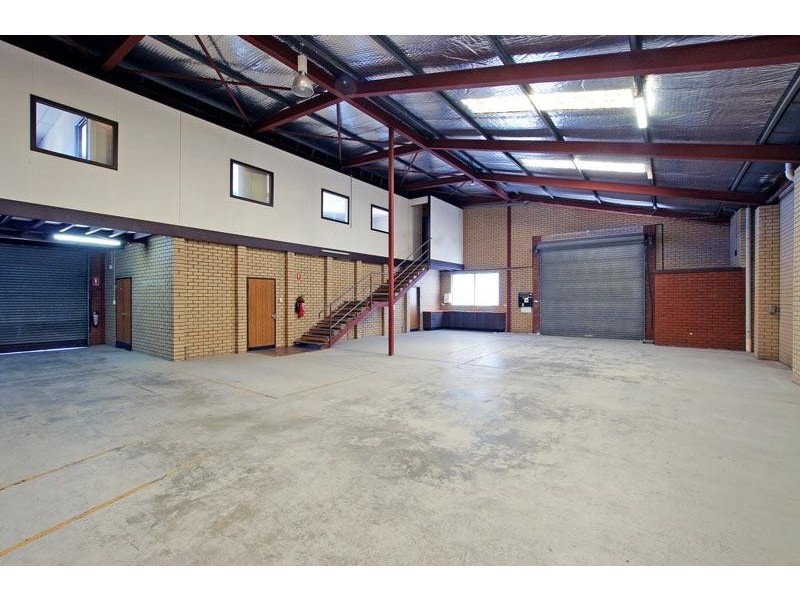 9 Irvine Street, Bayswater WA 6053