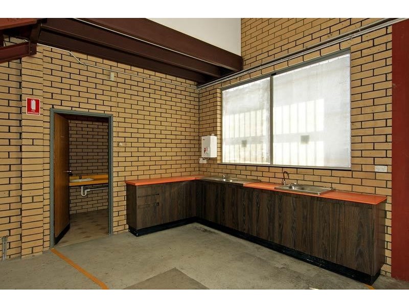 9 Irvine Street, Bayswater WA 6053