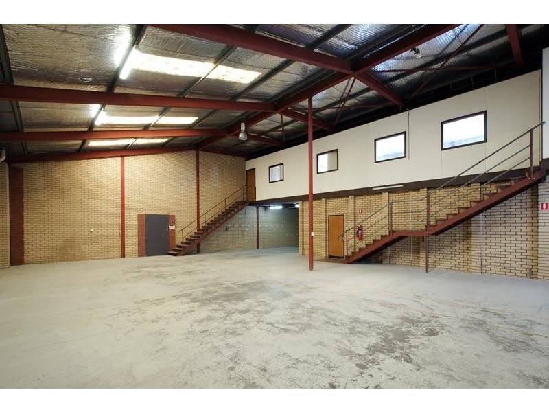 9 Irvine Street, Bayswater WA 6053