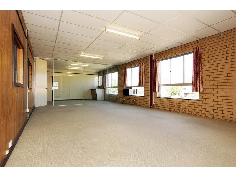 9 Irvine Street, Bayswater WA 6053