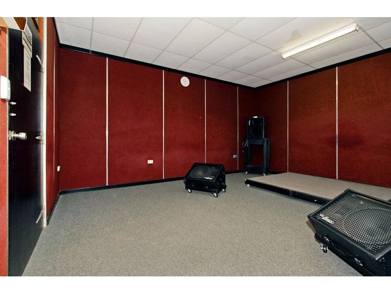 9 Irvine Street, Bayswater WA 6053