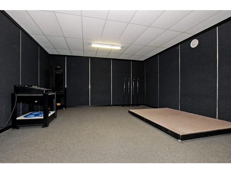 9 Irvine Street, Bayswater WA 6053