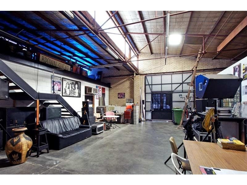 9 Irvine Street, Bayswater WA 6053