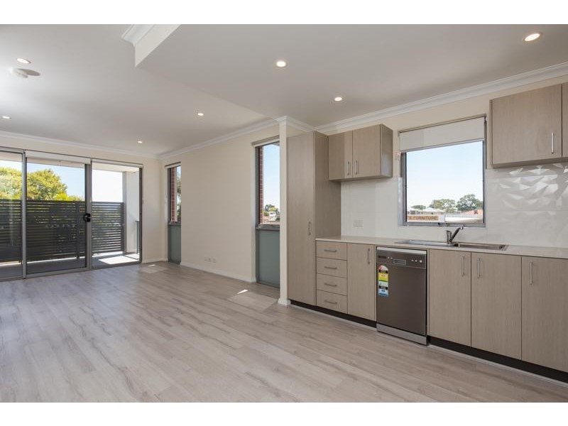 4/140 Morrison Road, Midland WA 6056